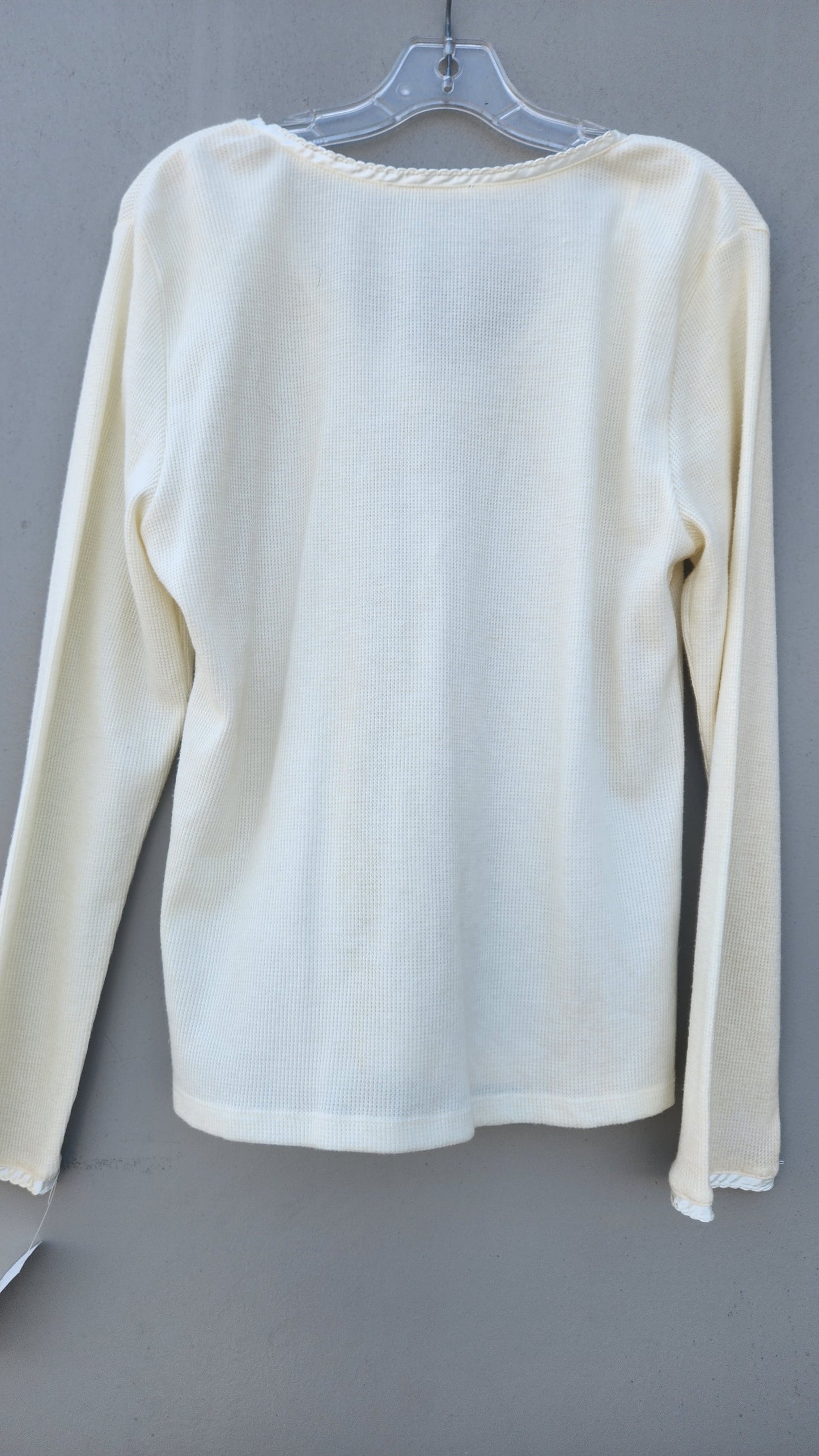 Lauren Ralph Lauren Women's V-Neck Long Sleeve Top  Color Ivory Size XL