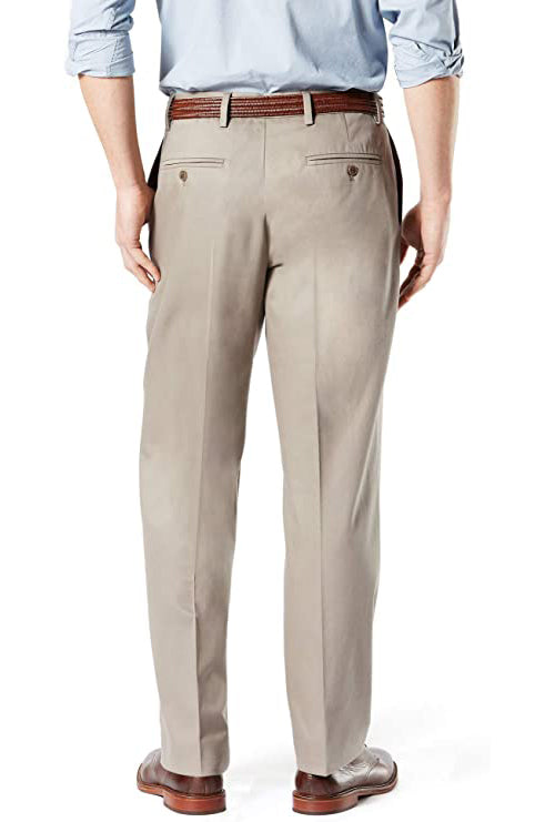 Dockers Men's Classic Fit Signature Khaki Lux Cotton Stretch Pants  Color Timberwolf W30xL32