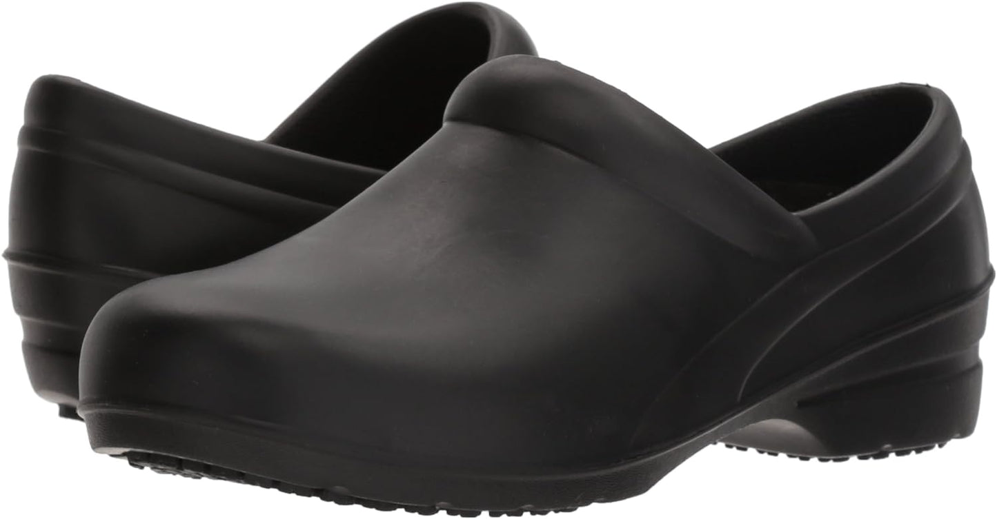 Easy Street Women's Kris Slip-Resistant Clogs  Color Black Size 10M