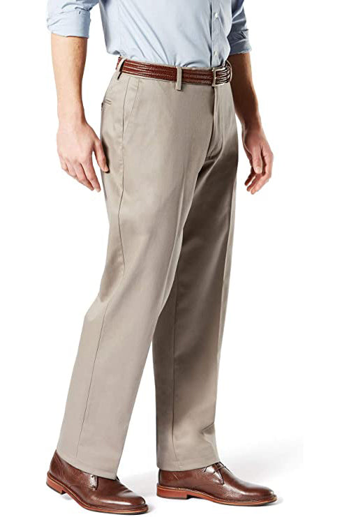 Dockers Men's Classic Fit Signature Khaki Lux Cotton Stretch Pants  Color Timberwolf W30xL32