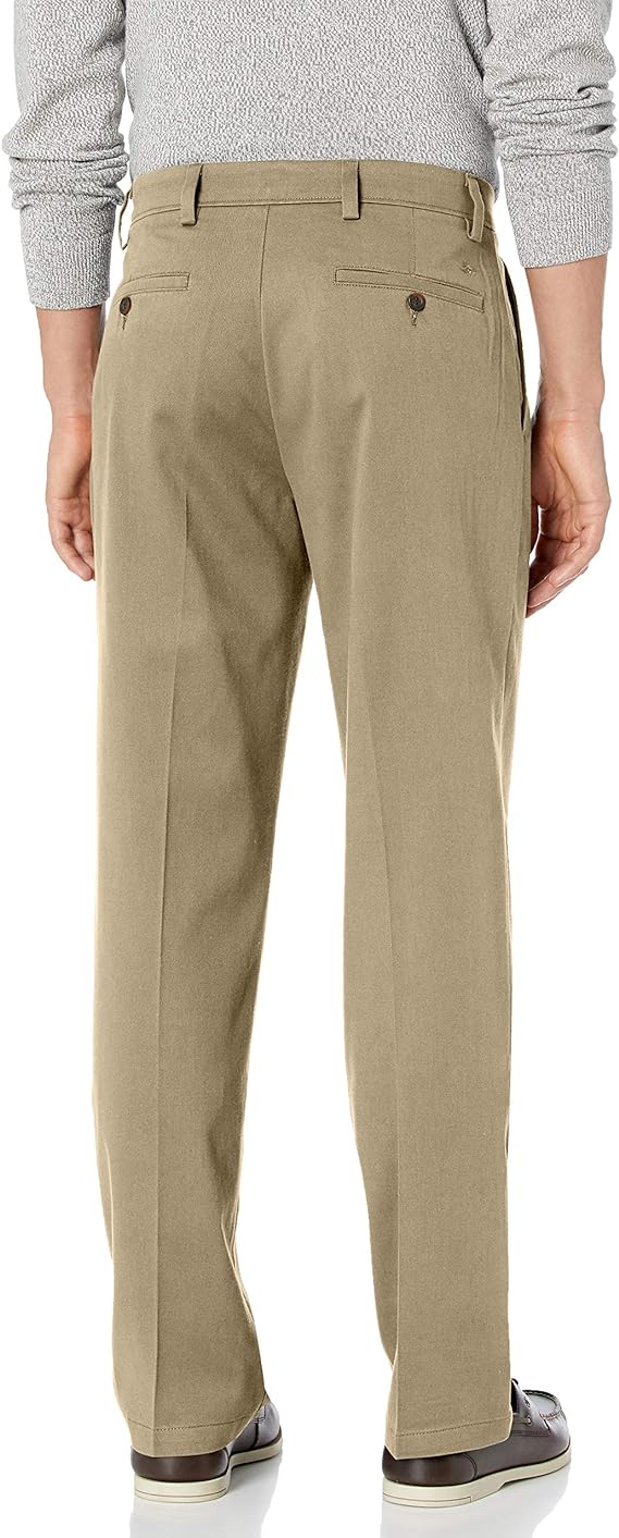 Dockers Men's Easy Stretch Classic Fit Khaki Pants  Color Timber Wolf W34xL30