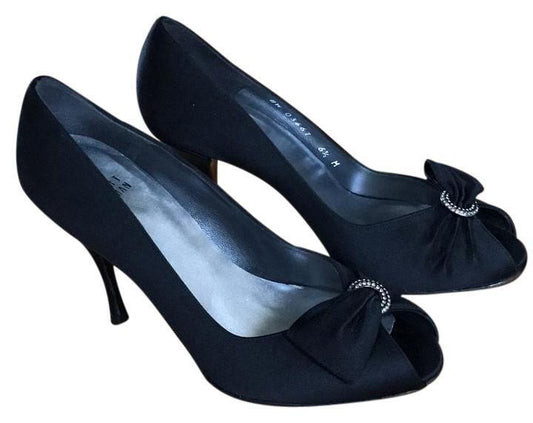 Stuart Weitzman Women's Ringbling Formal Dress Pump  Color Black Satin Size 9.5M