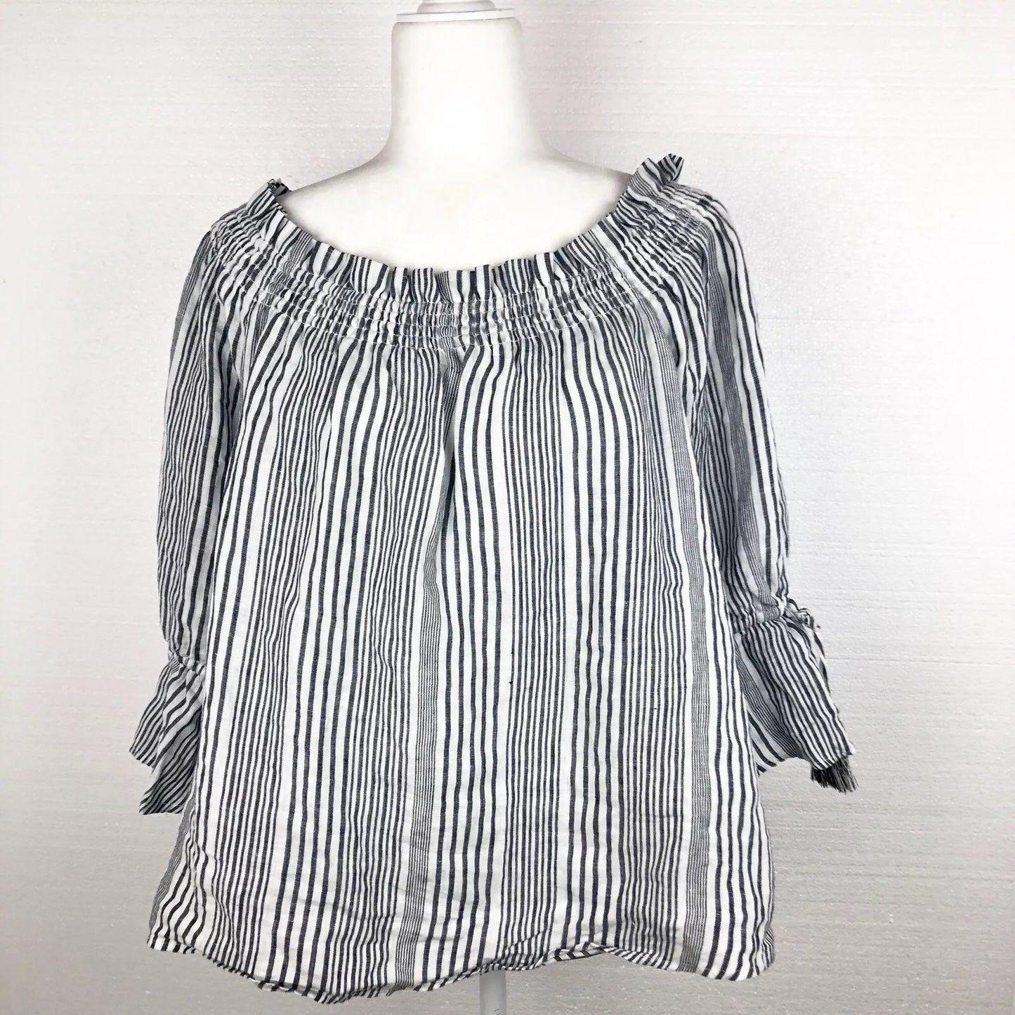 Vince Camuto Women's Linen Striped Peasant Top Boho Blouse   Color Gray Size 2XS