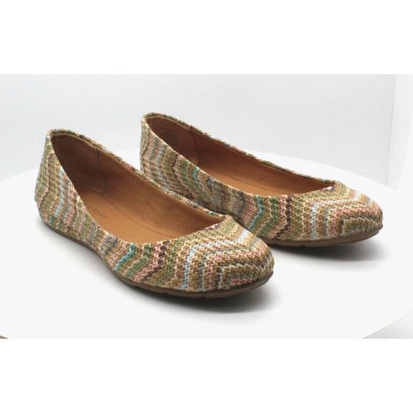 Sun + Stone Eliana Flats    Size 6M