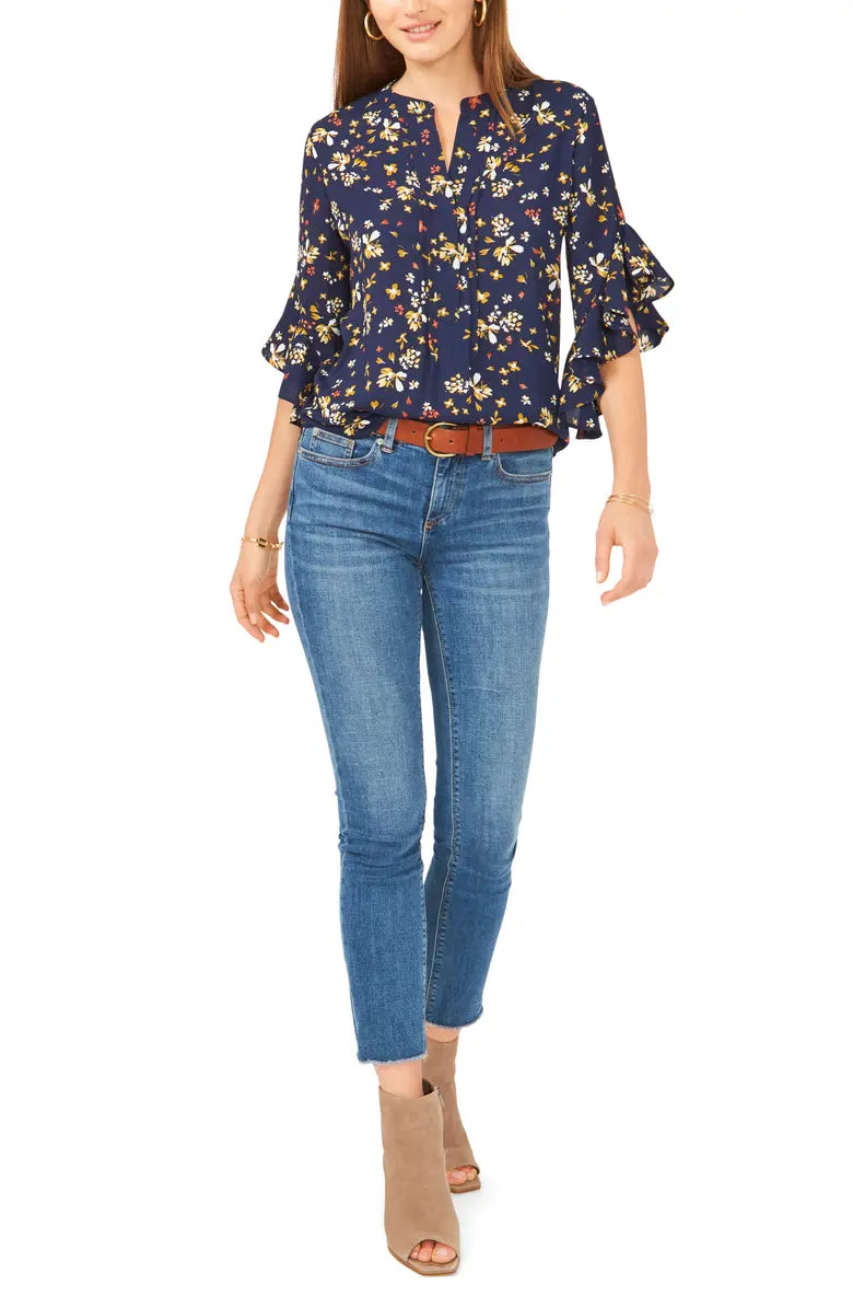 VINCE CAMUTO Womens Floral Flutter Sleeve Blouse  Color Classic Navy Size XS